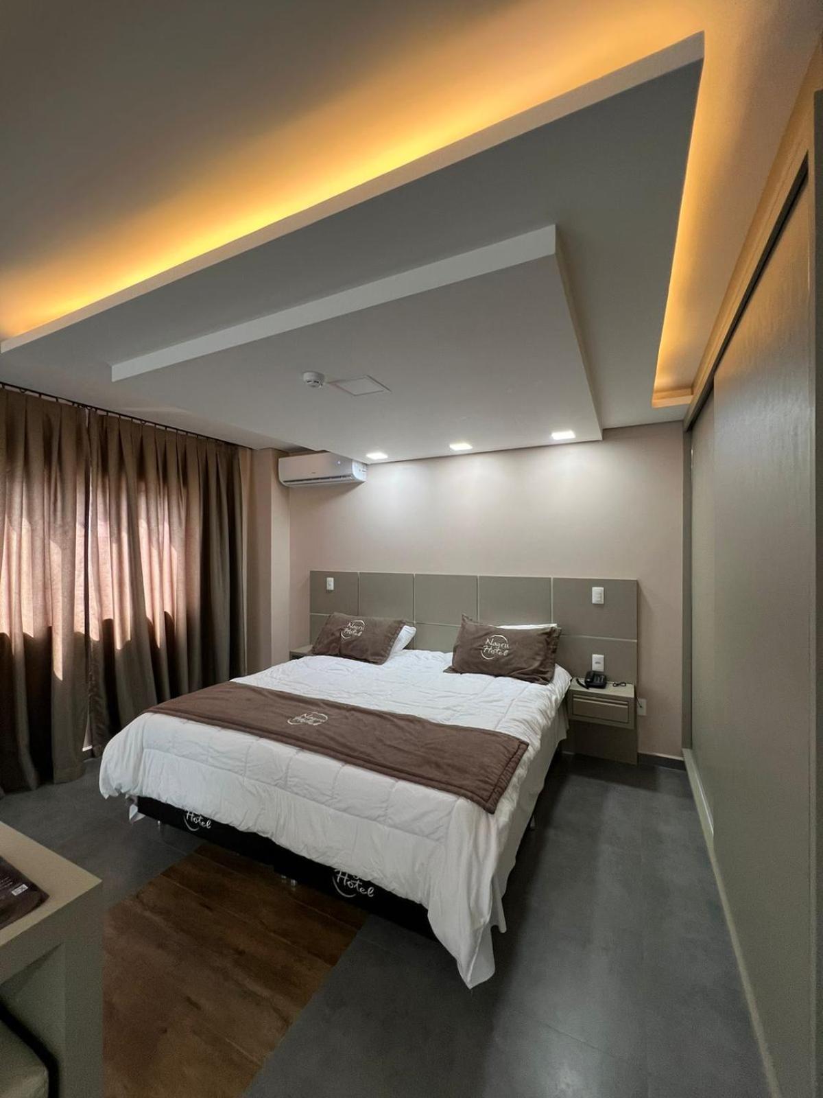 Nayru Hotel Toledo  Ngoại thất bức ảnh