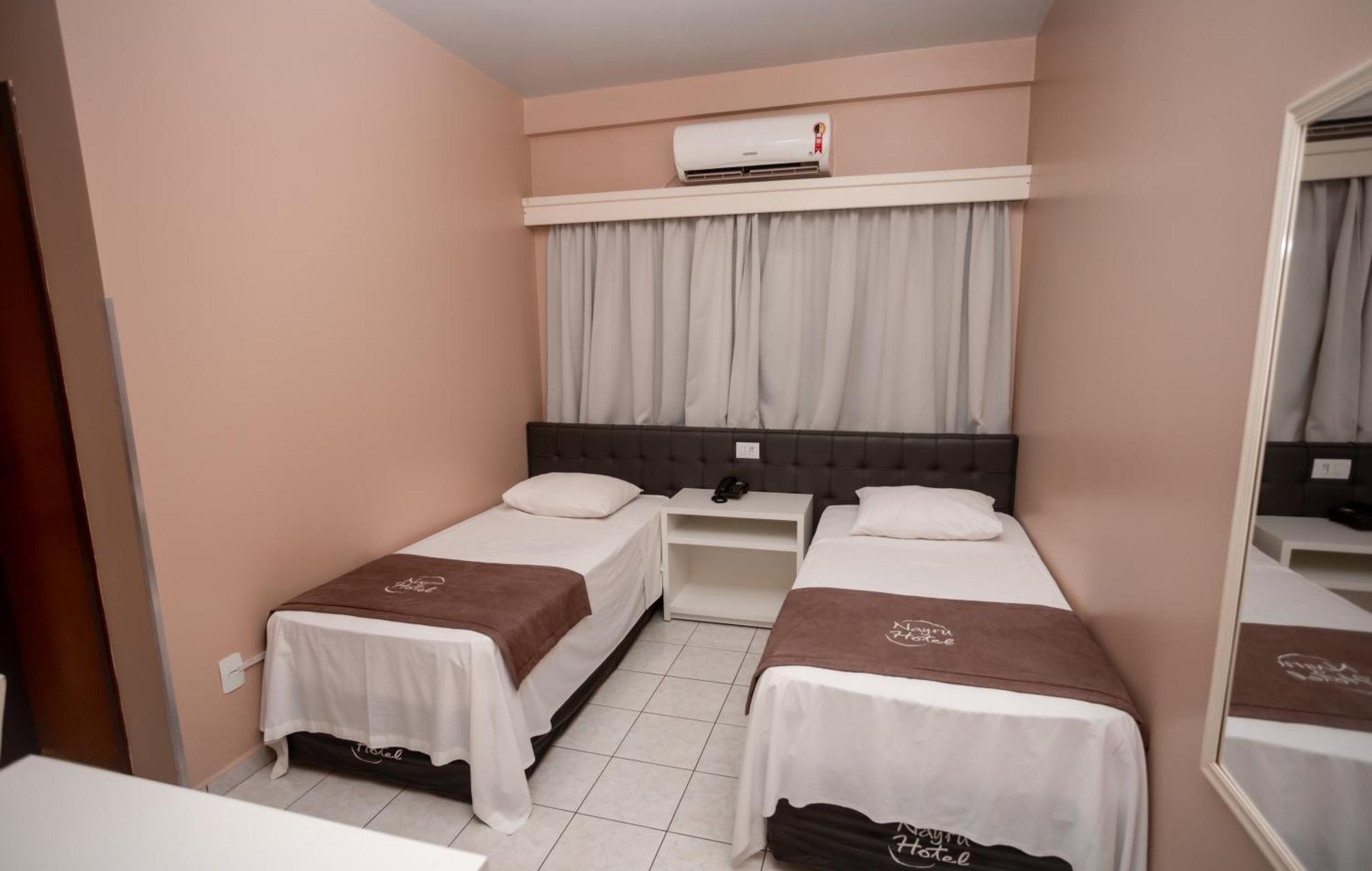 Nayru Hotel Toledo  Ngoại thất bức ảnh
