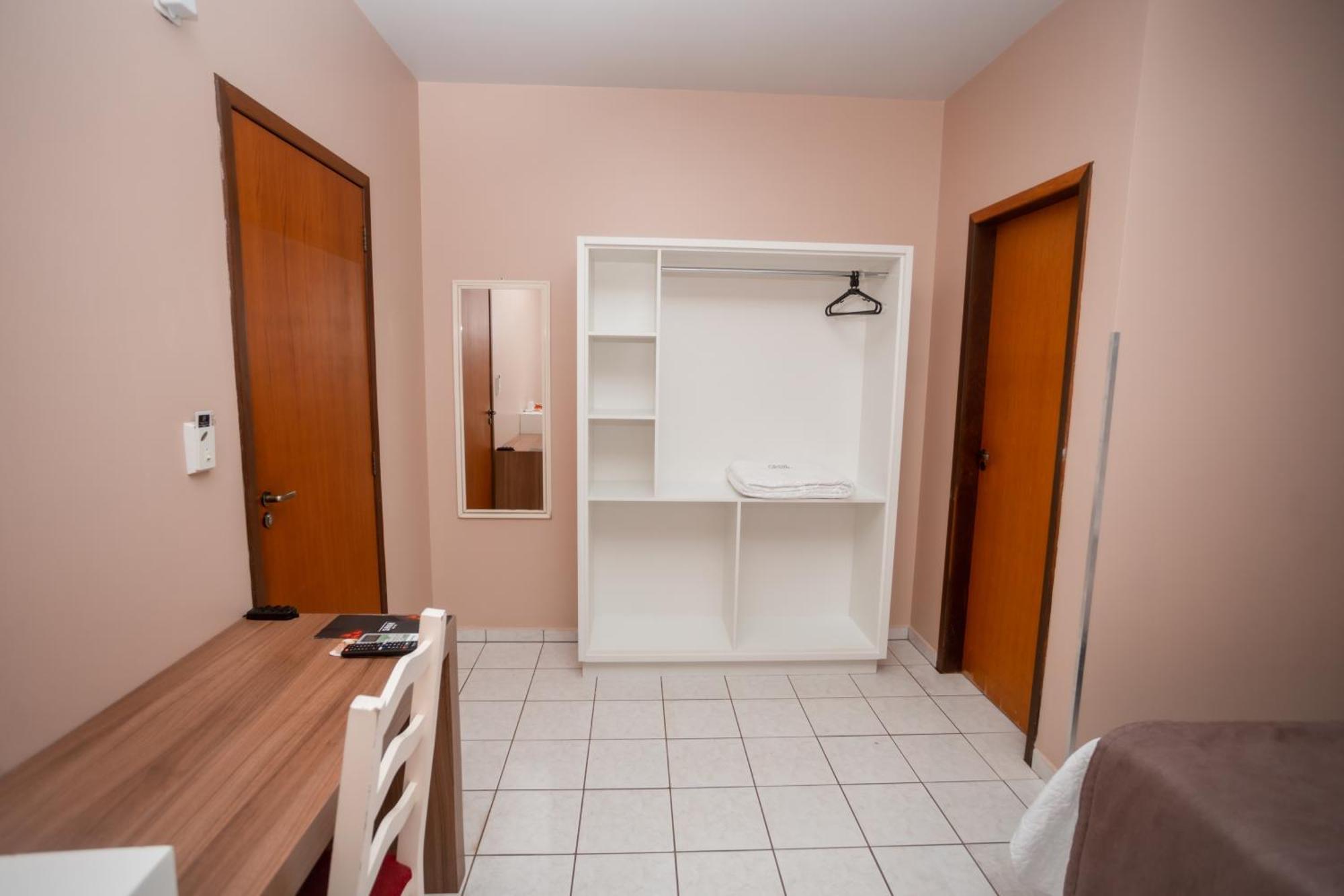 Nayru Hotel Toledo  Ngoại thất bức ảnh