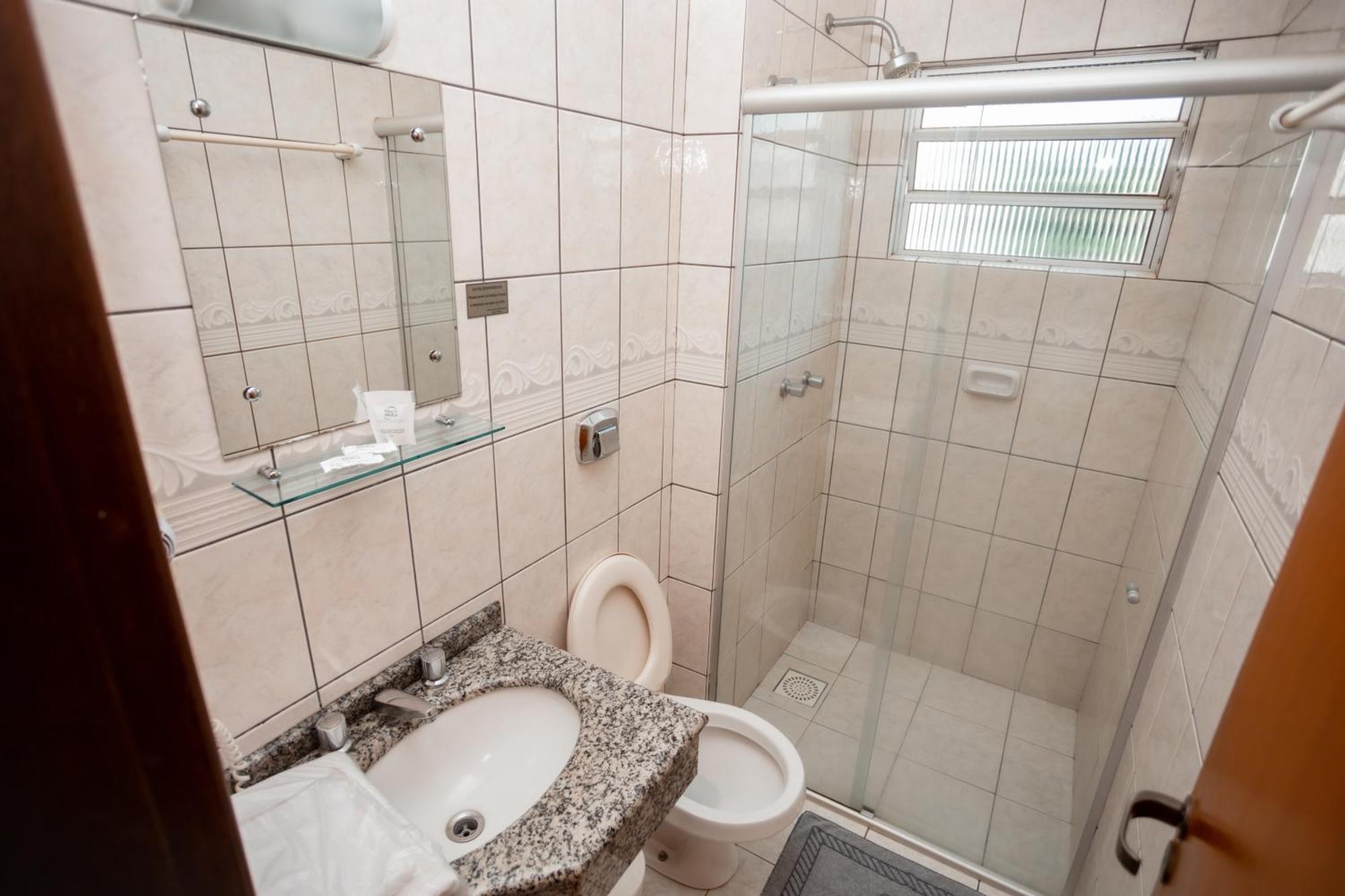 Nayru Hotel Toledo  Ngoại thất bức ảnh